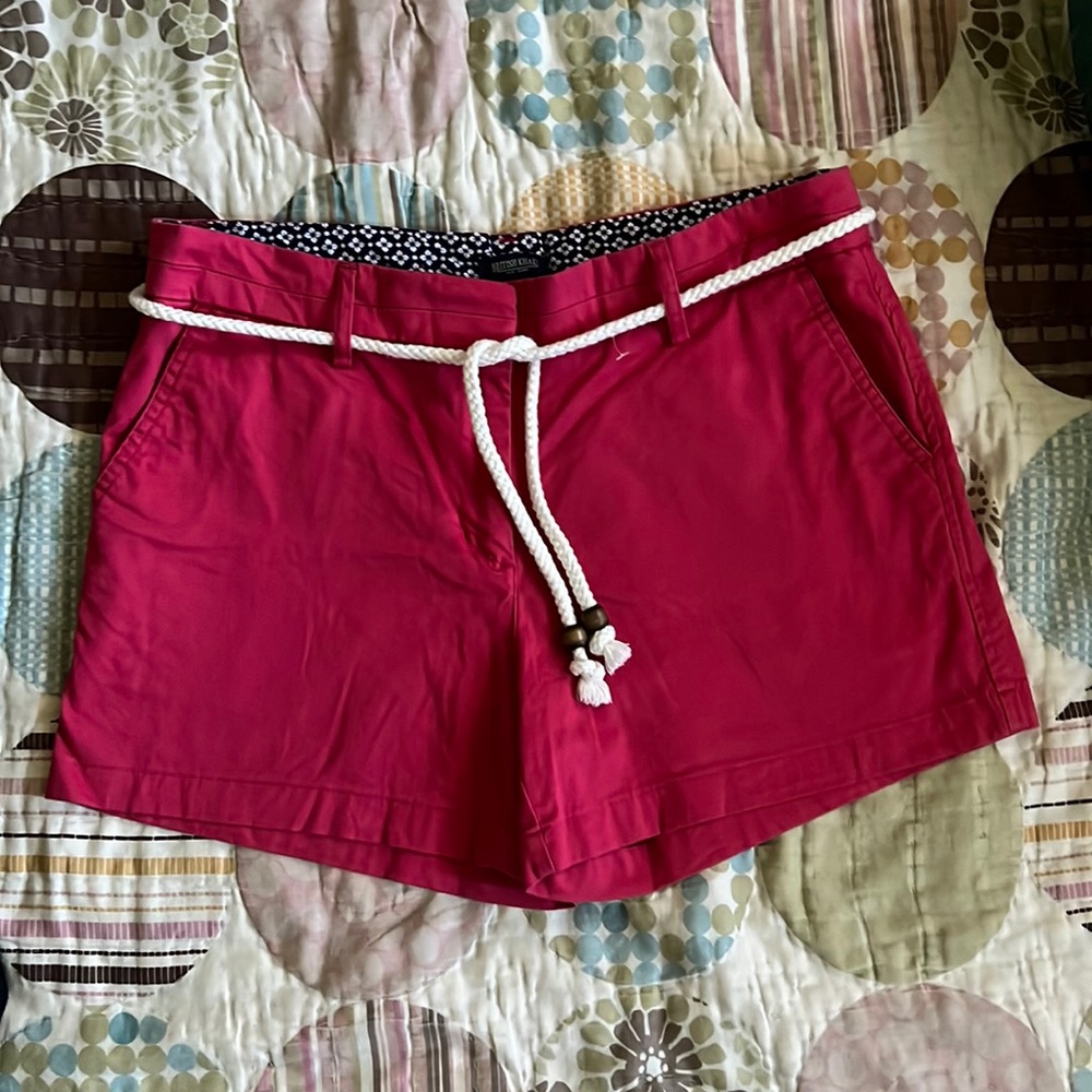 British Khaki Nantucket Red Shorts